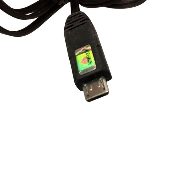 Motorola MicroUSB Cell Phone Charger - Picture 4 of 4
